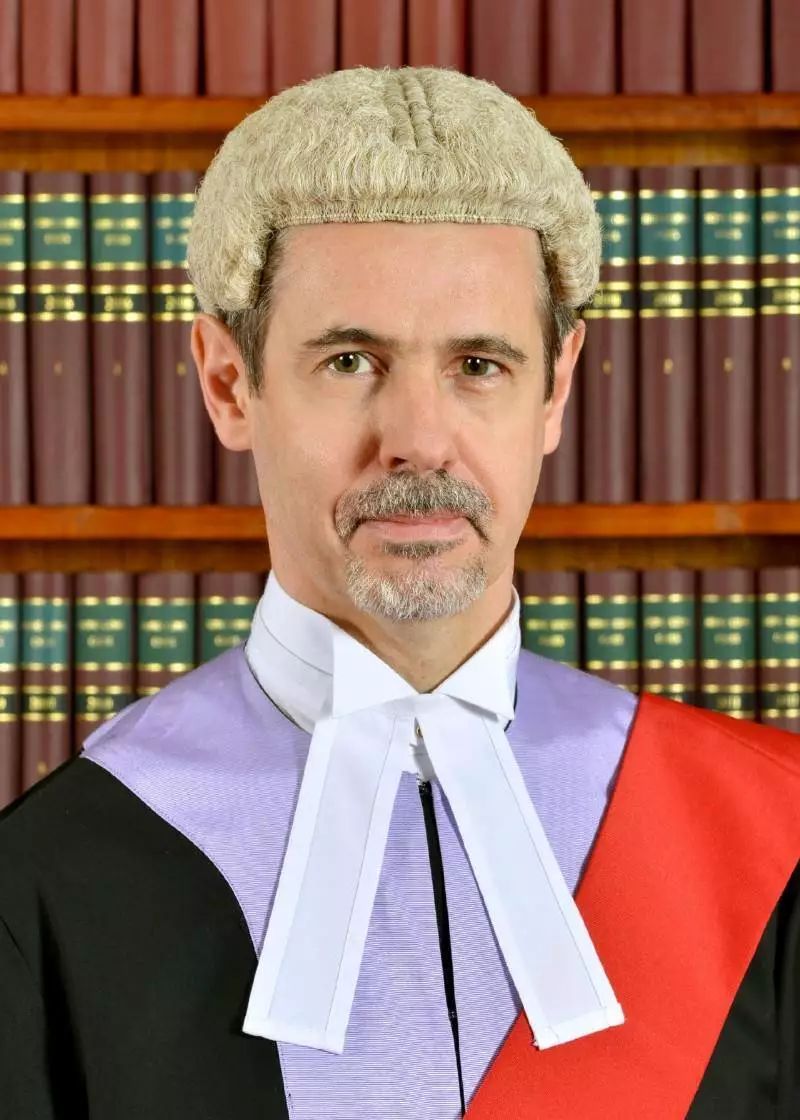 世界上最狠的法官（世界上最狠的家法）