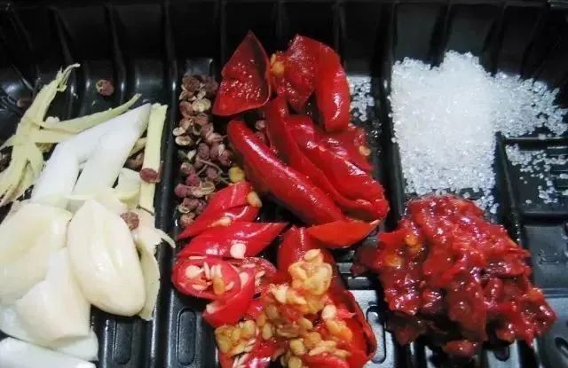 十大辣酱品牌排名推荐，辣椒酱品牌排行榜前十名_香辣酱品牌哪个好正宗_中国十大辣椒酱品牌（好吃的辣酱品牌有哪些）