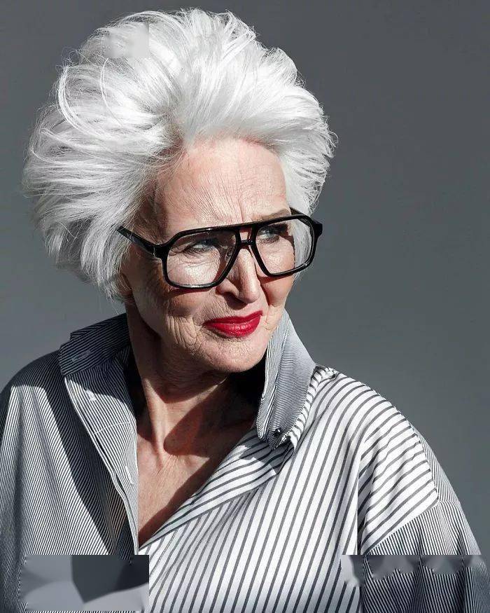 世界上最老的白发,91岁的世界上最年长模特, 保持年轻的5大秘诀