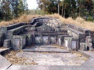 一代巨星惨遭风水夺命竟是人为阴谋世界上最极品的祖坟在哪