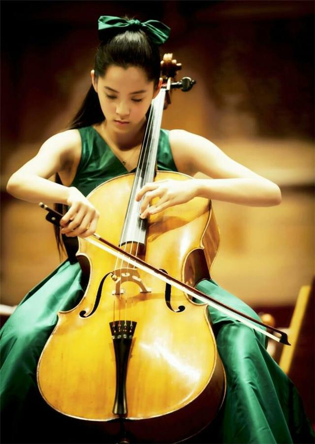 世界上最尴尬的歌曲世界十大禁歌是什么？十大禁片又是什么？拜托各位了 3Q