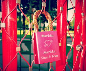 世界上最挣钱的迪士尼，迪士尼赚了多少钱