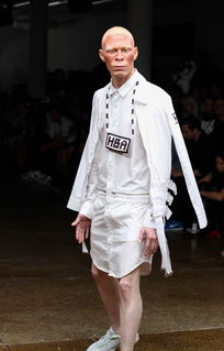 日本男士服装十大排名，日本男服装叫什么名字